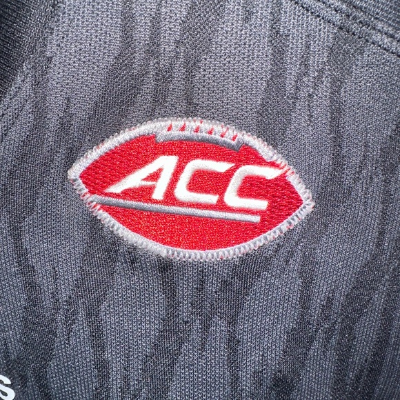 Game Worn Louisville Cardinals Football Jersey - Picture 4 of 6